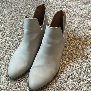 SO Barb women’s ankle boots